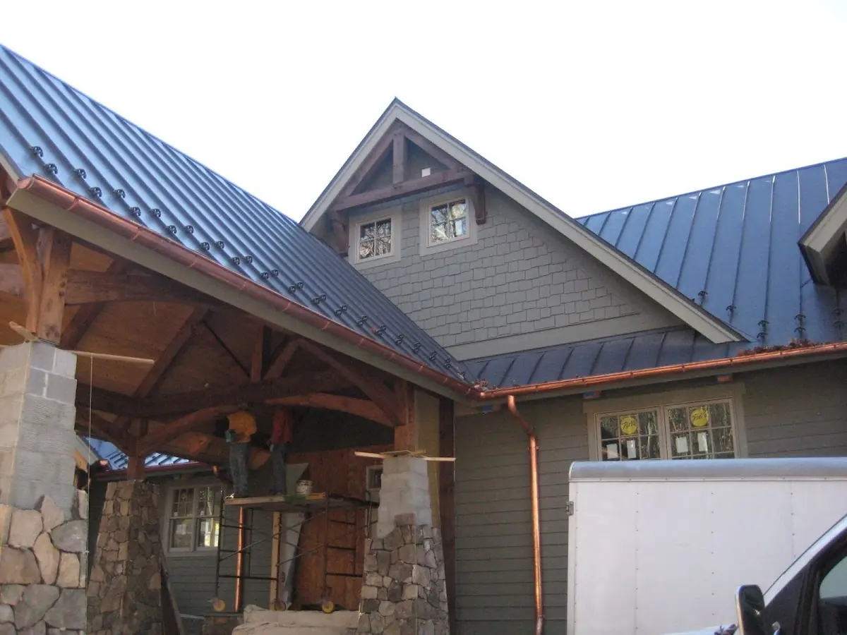 Craftsman Roofing team delivering quality roofing work in Caryville